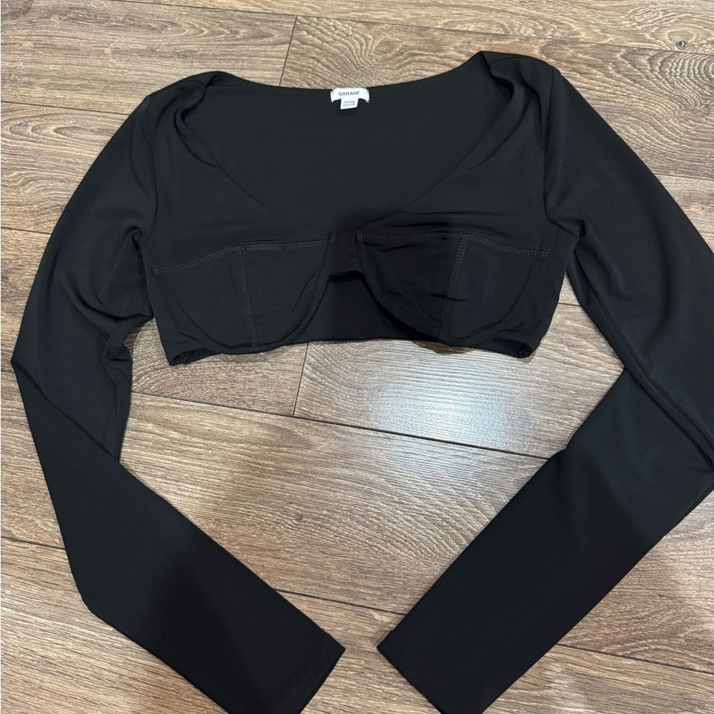 garage crop long sleeve